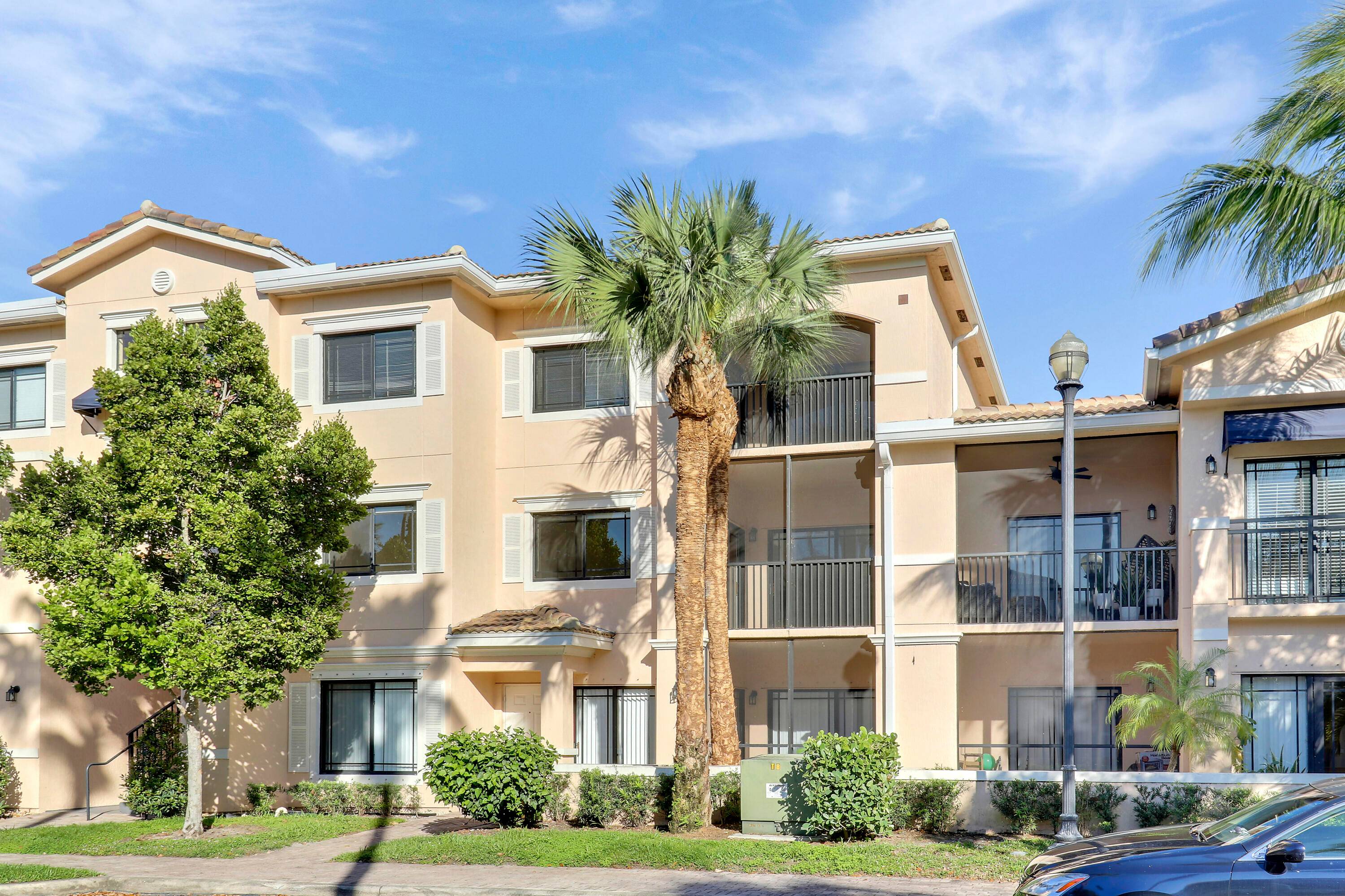 Newly offered 2 2 condo in the gated resort style San Matera community located in the heart of Palm Beach Gardens.