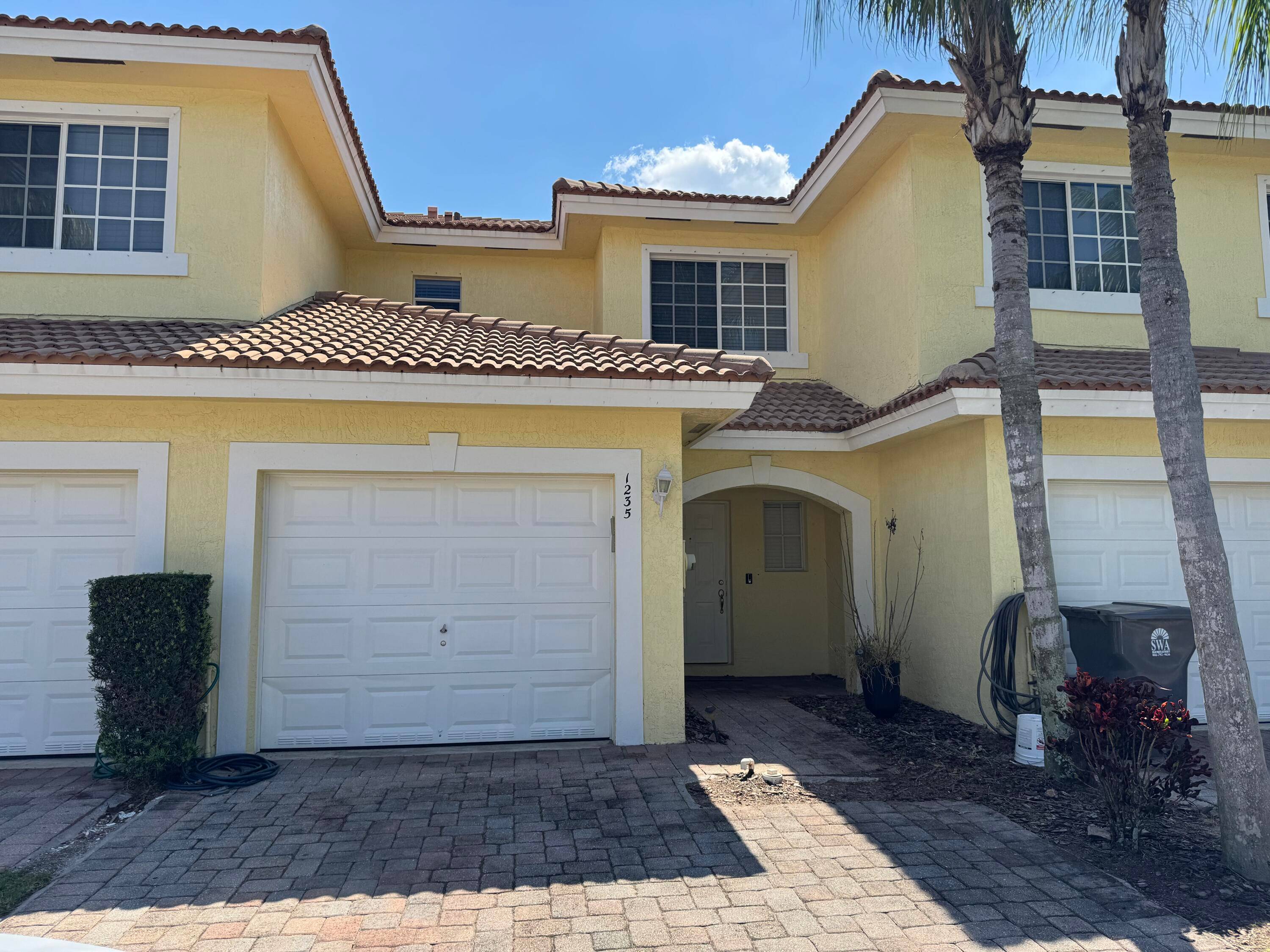 2 2. 5 townhouse with 1 car garage has an open spacious floor plan.