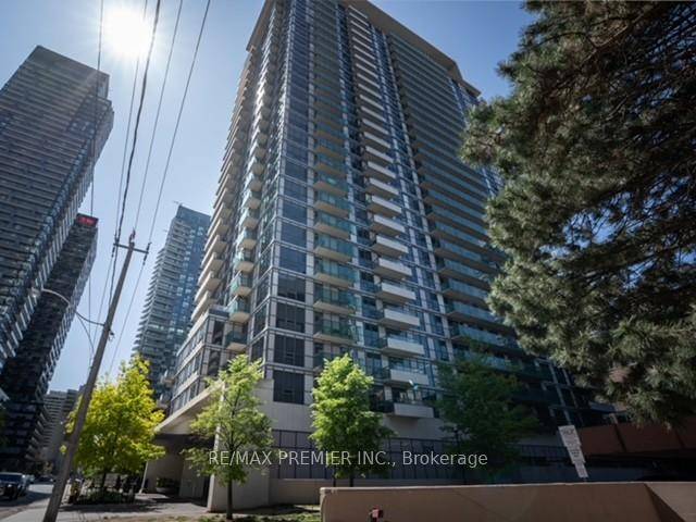 Welcome to Republic II by Tridel, an exceptional corner residence in the heart of Midtown Toronto.