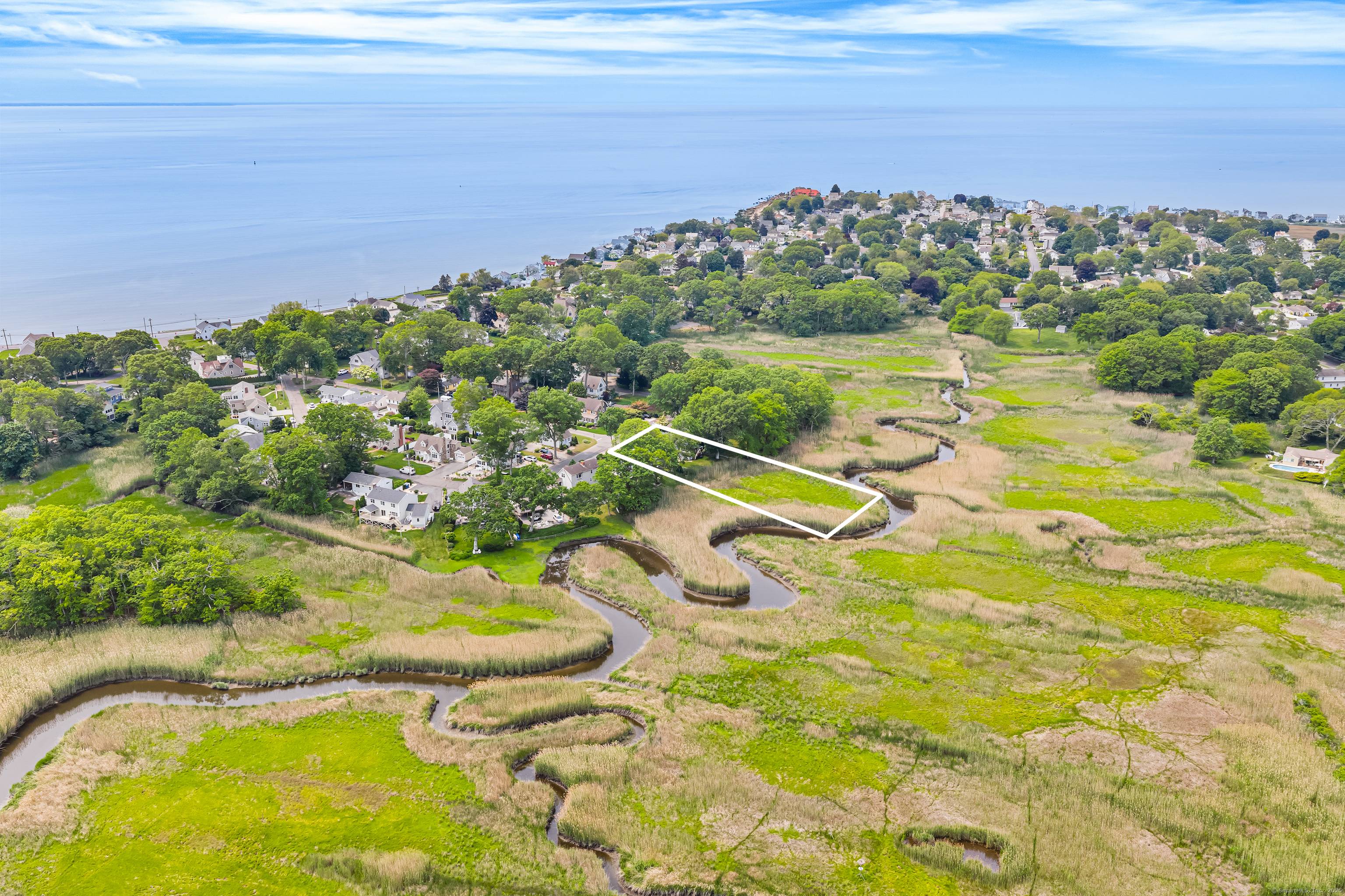 Invest, Vacation, or Stay Forever Knollwood Beach Gem !