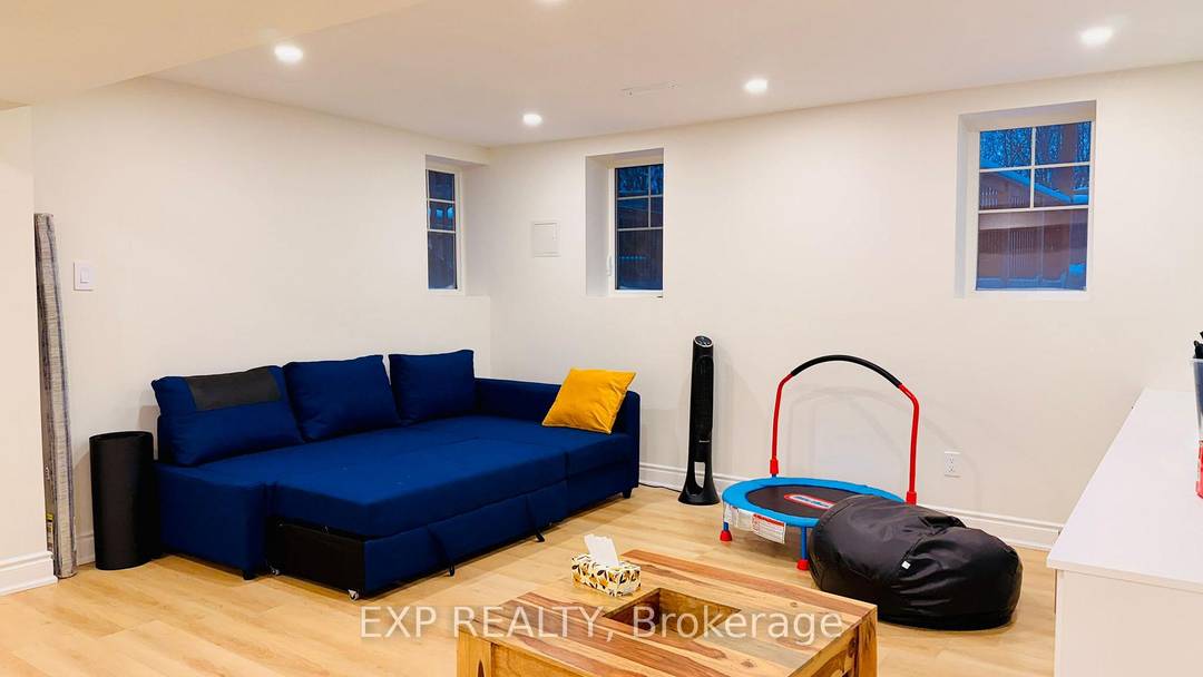 Rare ravine backing Luxury residence on an oversized pie shaped lot in prestigious Bronte Creek.