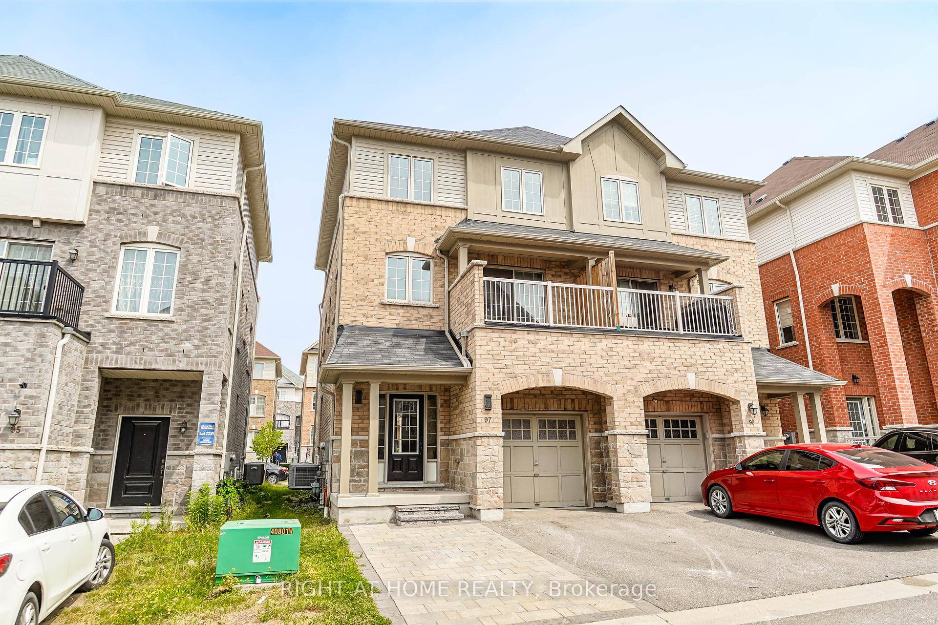 Welcome to this S T U N N I N G 3 storey semi detached home in the sought after Mulberry Meadows community by Sundial Homes !