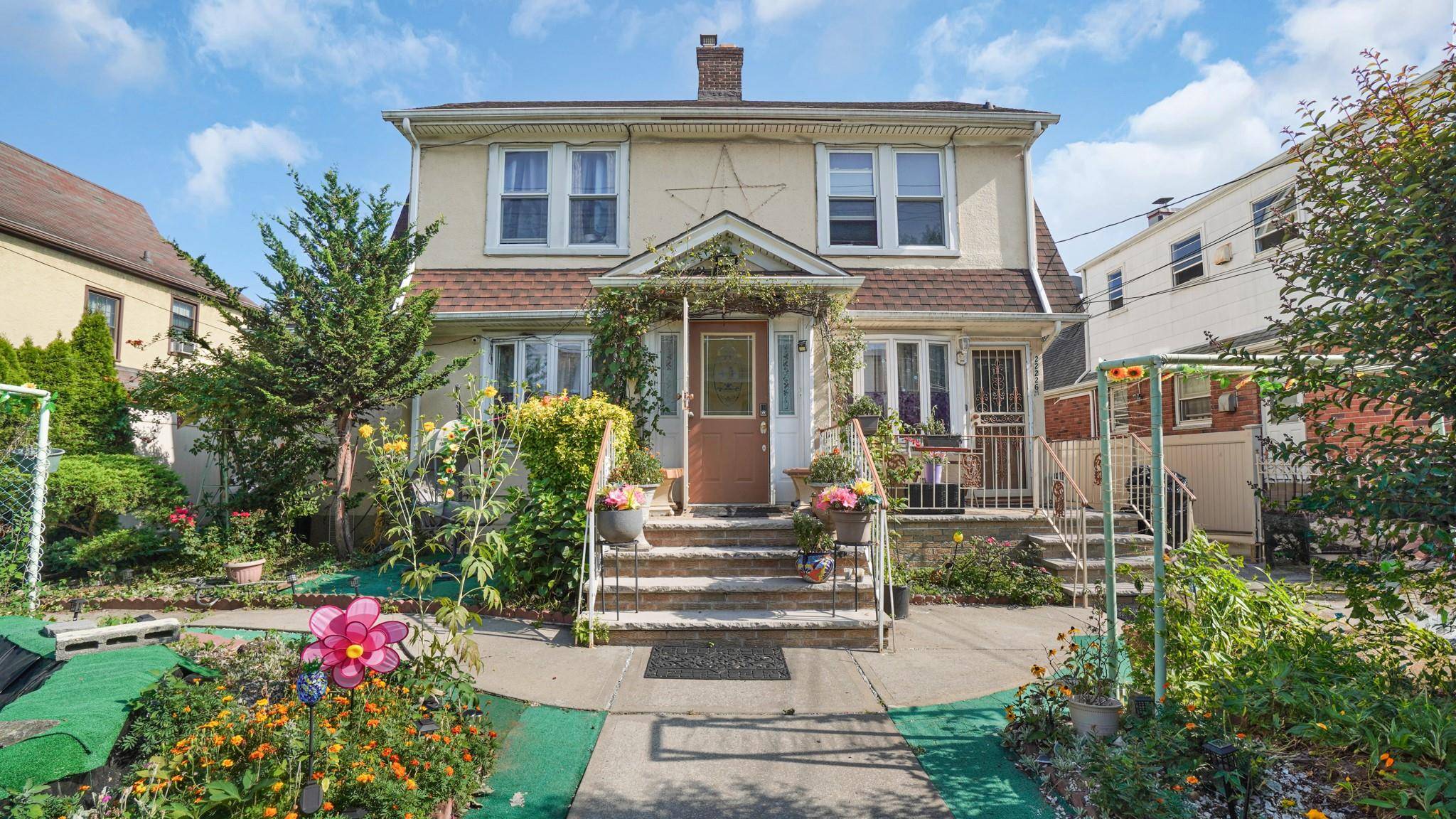 Excellent 2 family house in the heart of Queens Village, close to Jamaica Avenue.