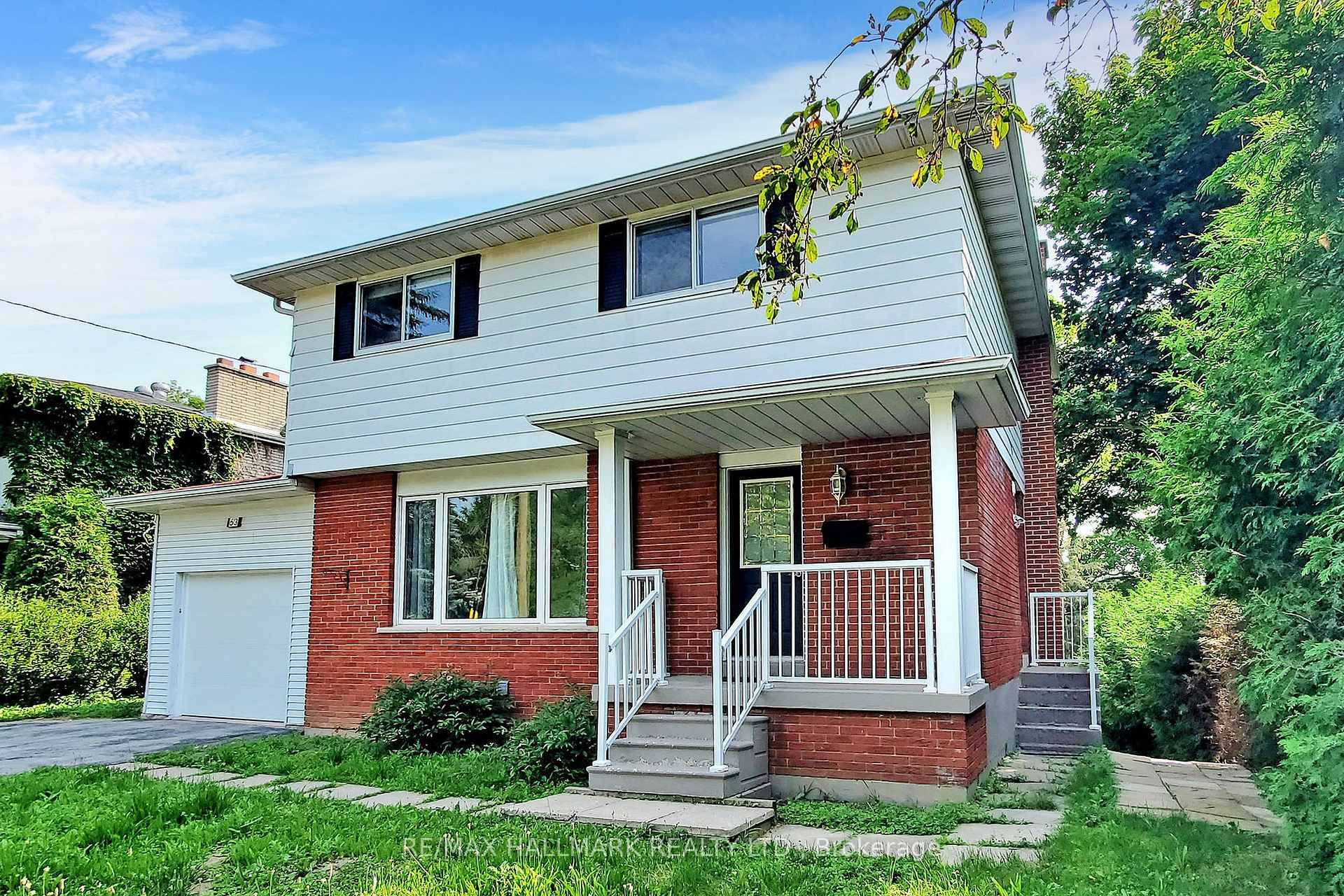 Enjoy Your Stay in a Renovated 1 Br Walkout Basement with Gorgeous Treed Premium Lot of 200 Ft.