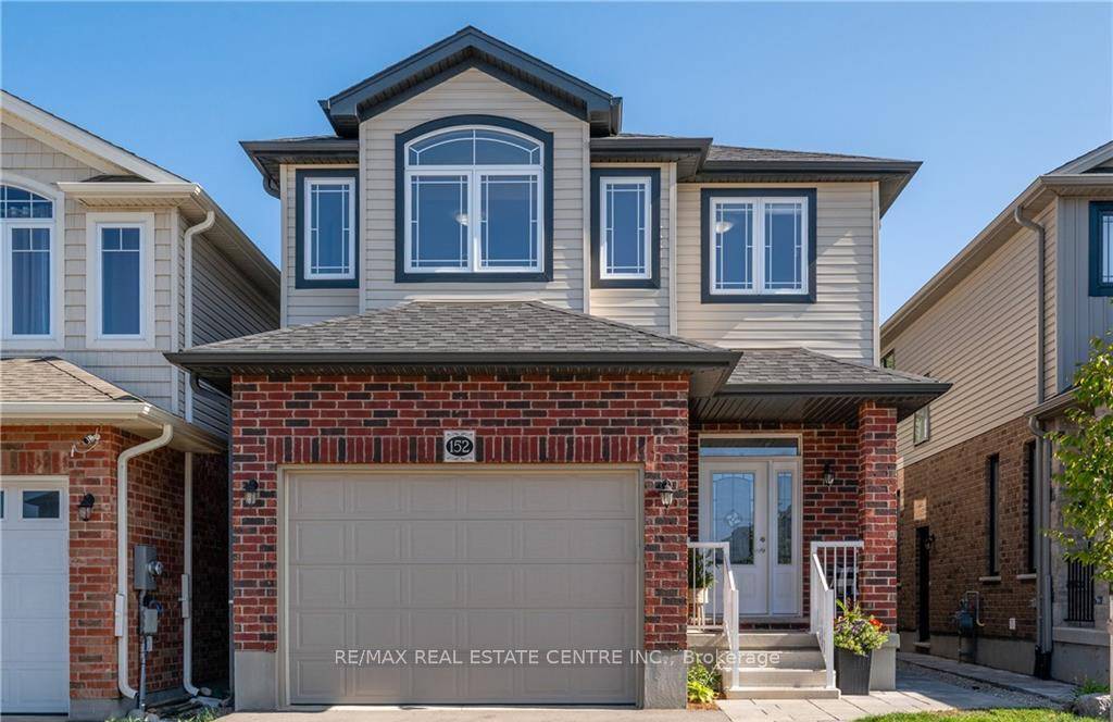 Well Maintained 4 Bedroom, 2.
