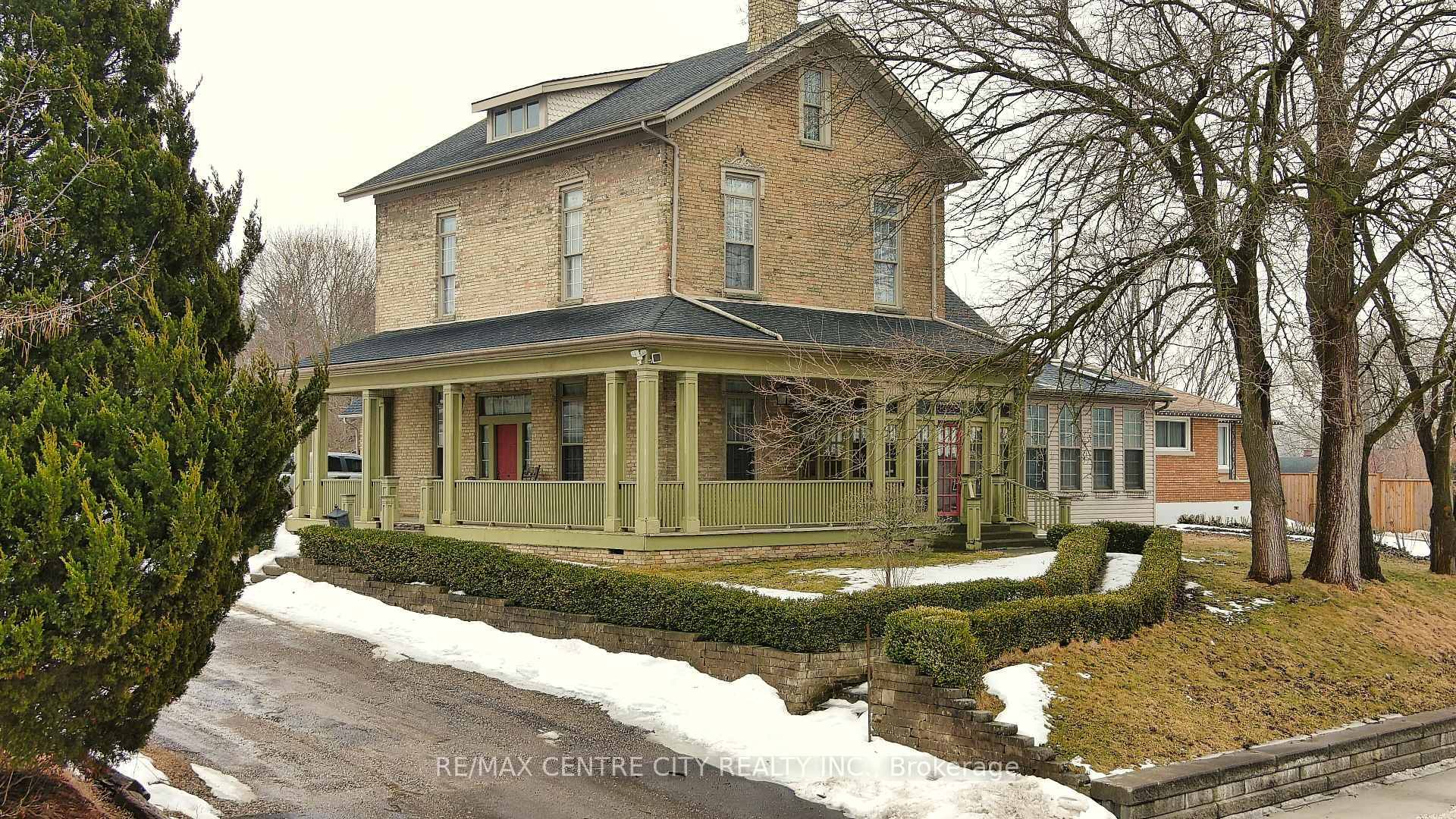 Welcome to this stunning Victorian style farmhouse located in St.