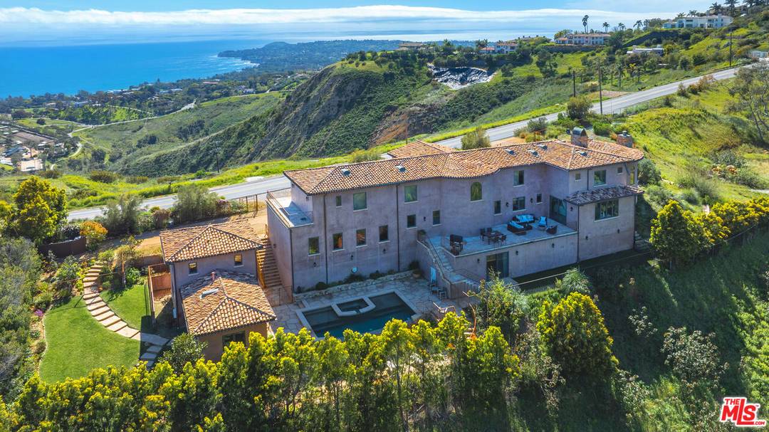 4800   Latigo Canyon Rd 7BR Malibu La