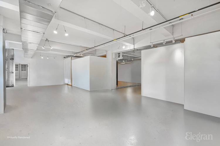 Maint 4, 870 mo Beautiful creative space in the heart of Hudson Yards Move right into this prewar, 2600 square foot, light filled commercial coop loft, located in Manhattan s ...
