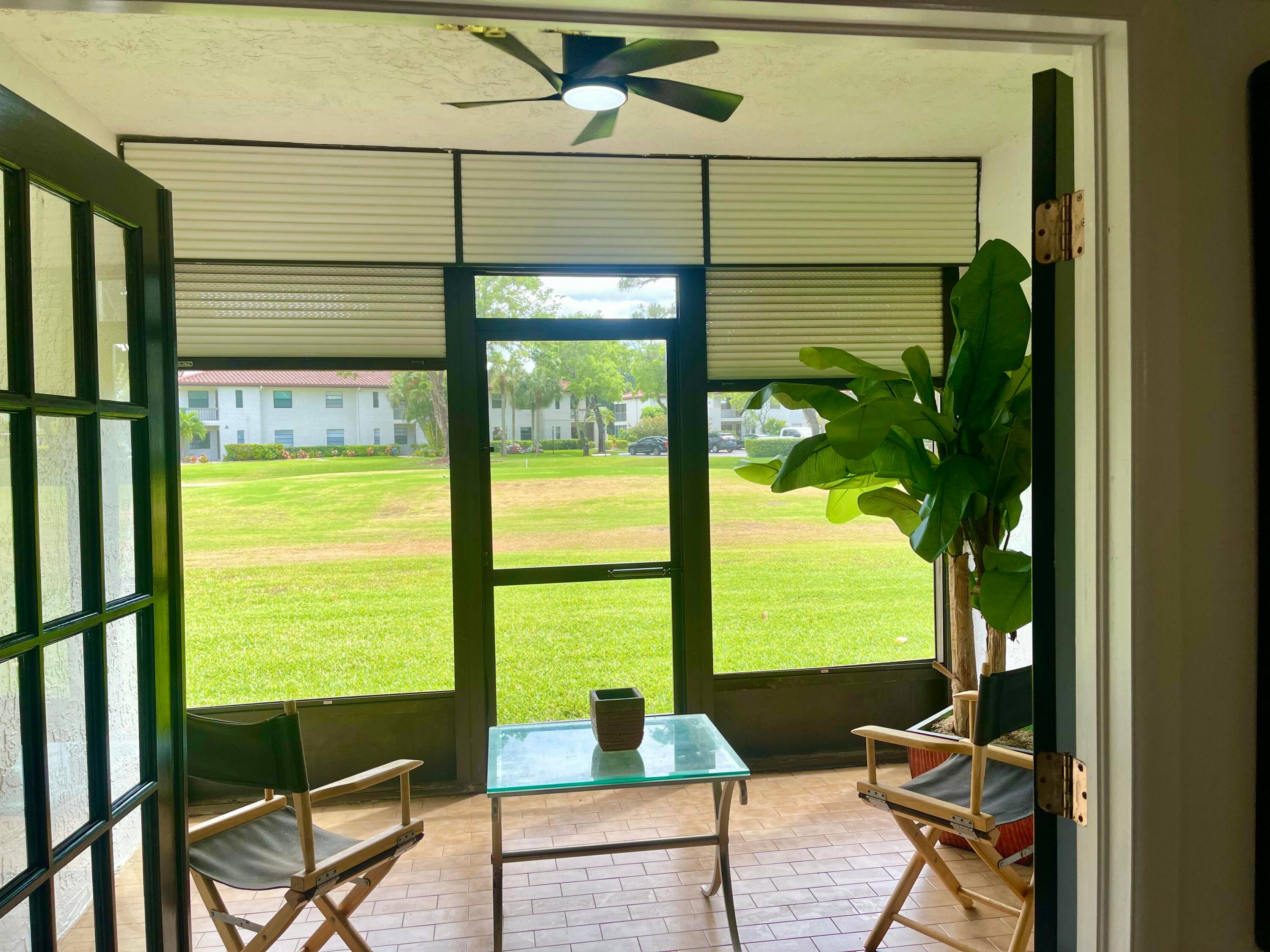 First floor on golf coarse.