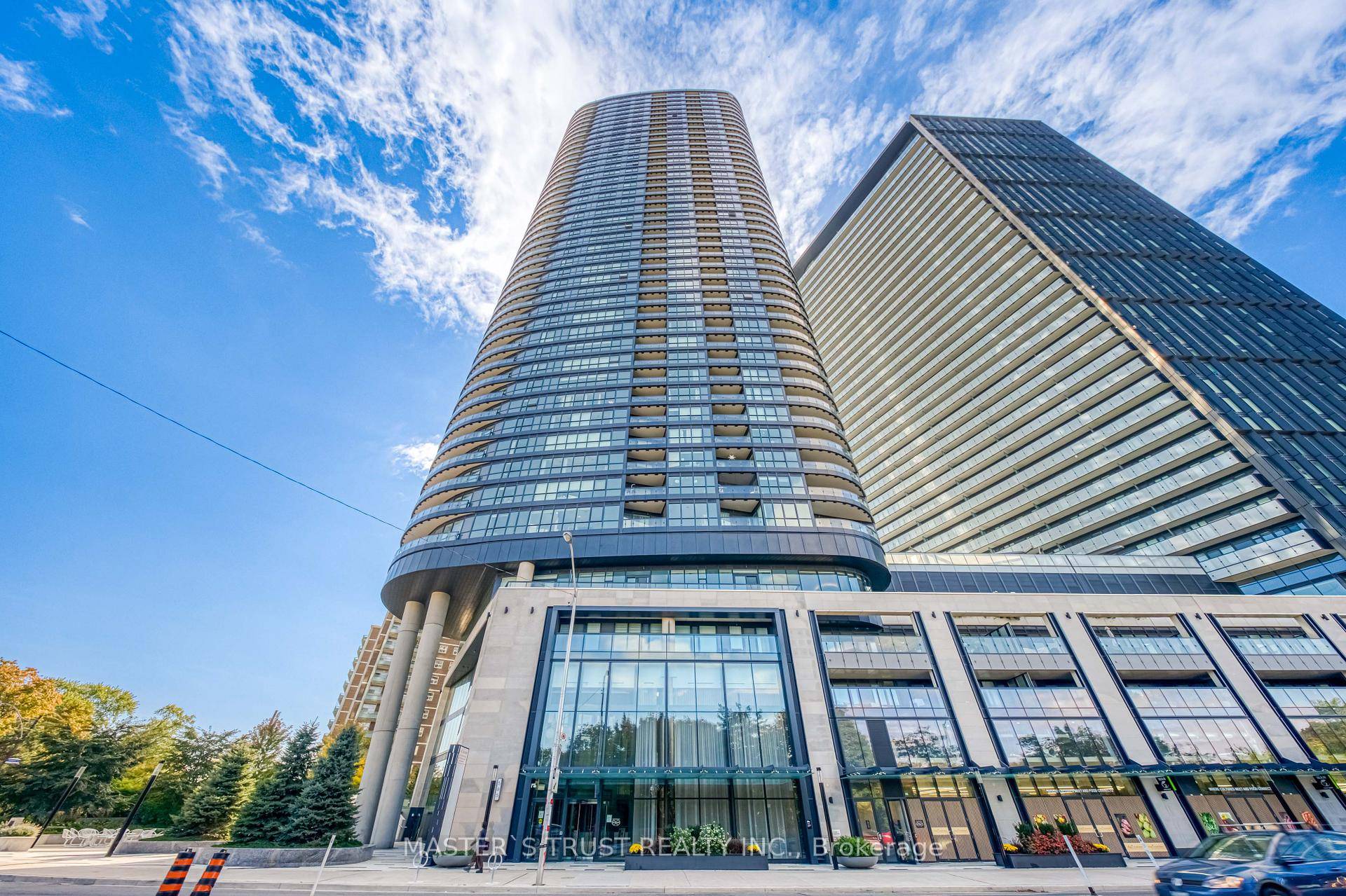 Welcome to 5 Star Luxury Living at Tridel's Via Bloor !