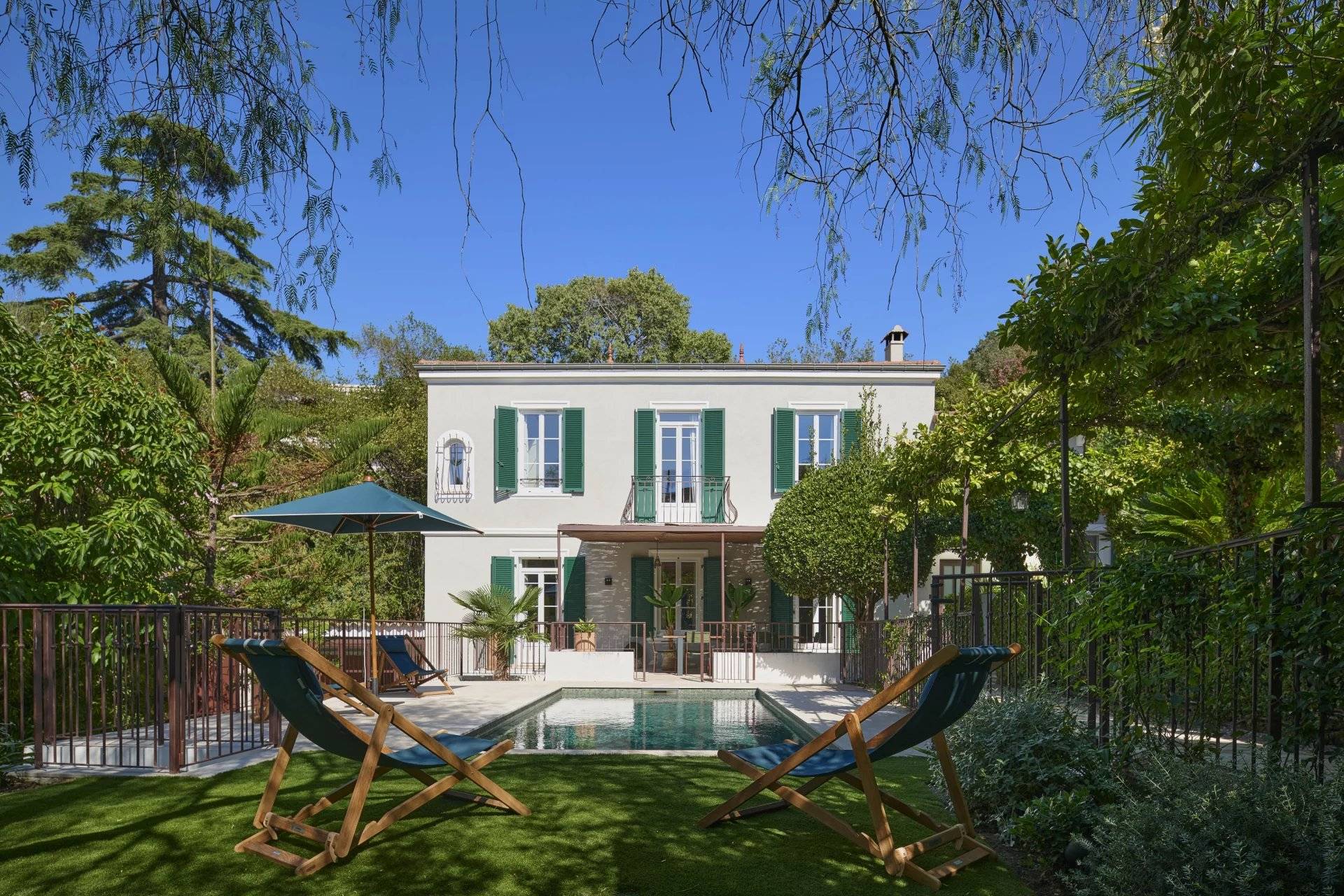 CANNES - BEAUTIFUL 5 BEDROOM HOUSE