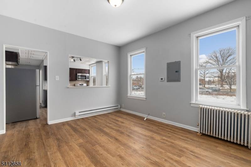 Welcome to 152 154 S Park St, Elizabeth, NJ a spacious and versatile 2 family home offering great potential for both investors and owner occupants.