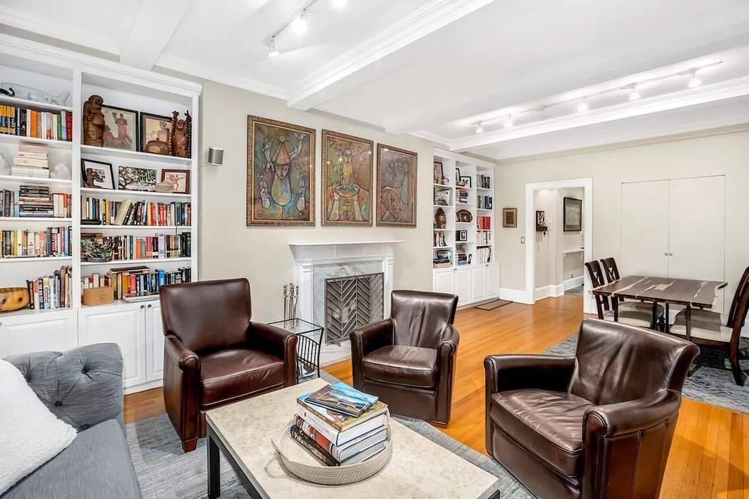 Welcome to Residence 5A at 212 East 48th Street, an elegant and light filled two bedroom home in one of Turtle Bay s most desirable lines.
