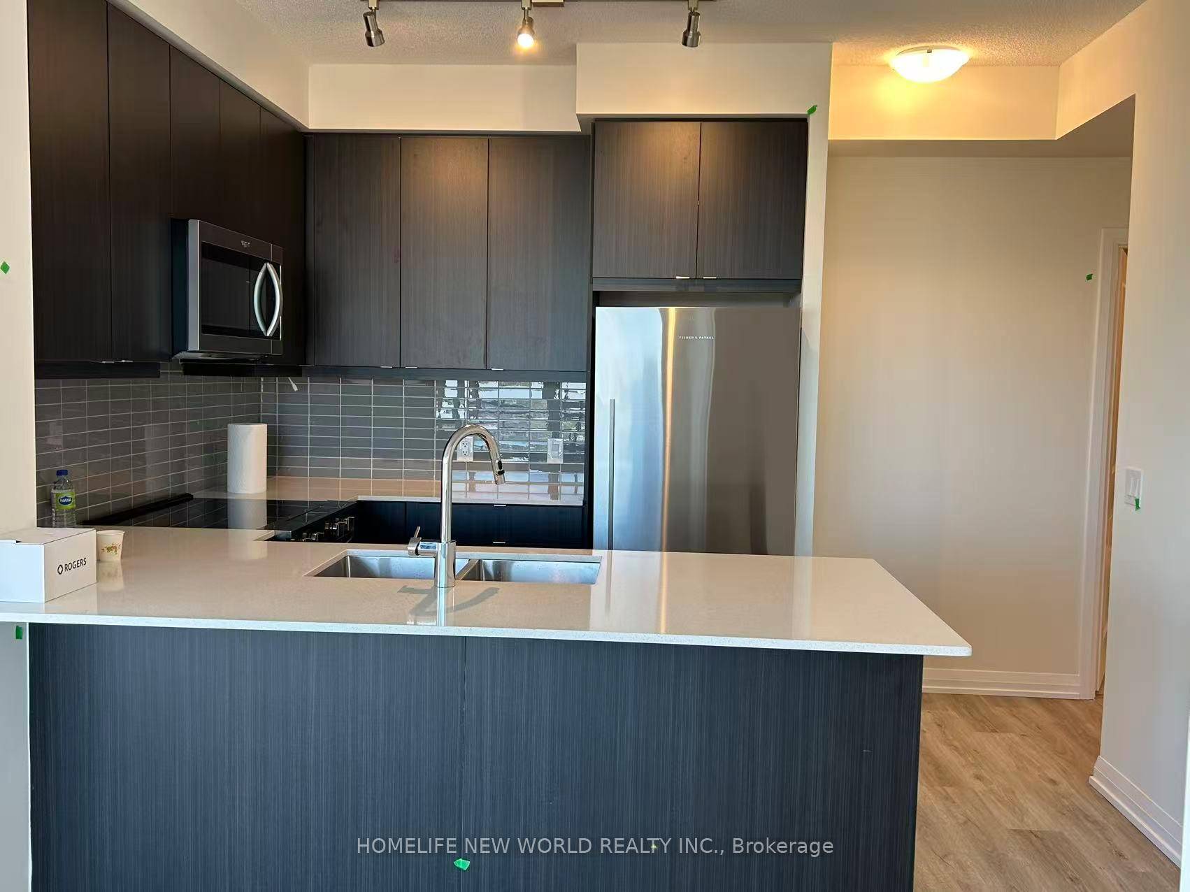 Spacious and brand new 2 bedroom suite W large balcony with beautiful south east view at Pinnacle Toronto East, offering close to 900 sqft of total living space, Perfect for ...