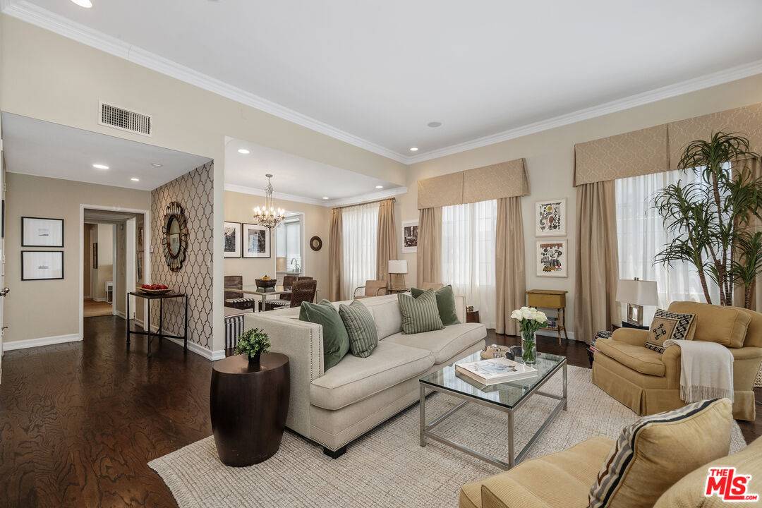 100  S Wetherly Dr 2BR Beverly Grove La