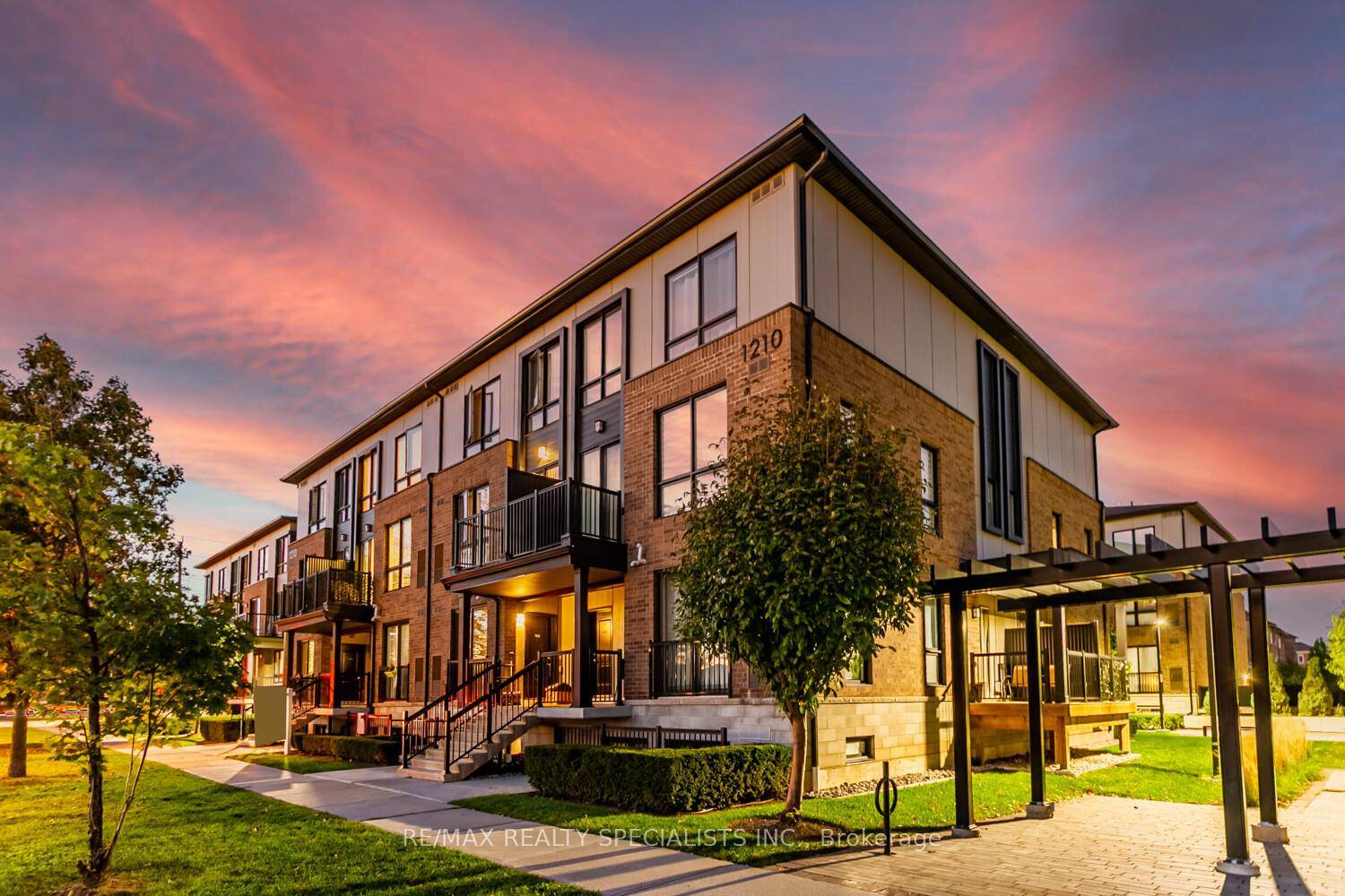 Immaculate 2 Bedroom, 3 Bathroom Stacked Townhome In The Heart Of Milton's Highly Desirable Dempsey Community Featuring A Rare Layout With Two Full Baths Upstairs !