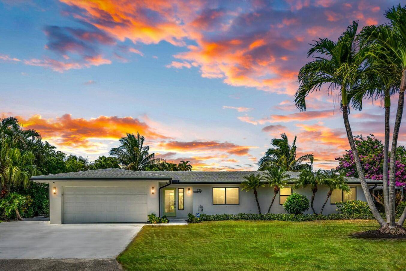 Welcome to your turnkey canal front retreat, just two houses from the main lake in the highly desirable boating community of Lake Clarke Shores.
