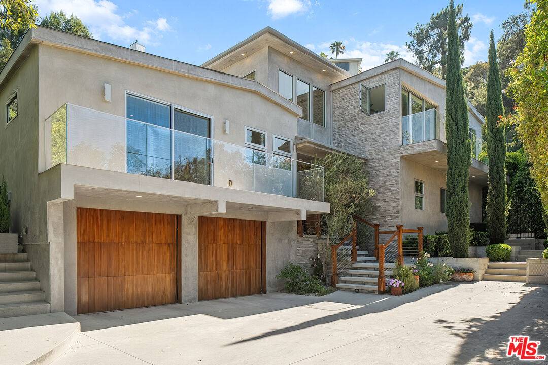 13611   Bayliss Rd 5BR Brentwood La
