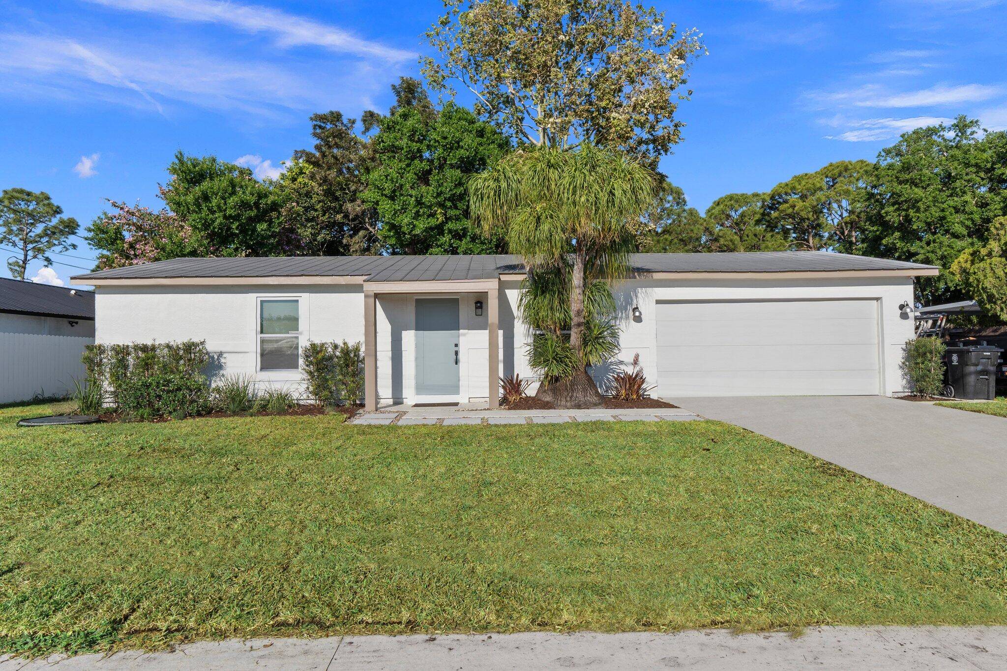 Completely renovated 2 bedroom 2 bathroom 2 car garage located in Port St Lucie.
