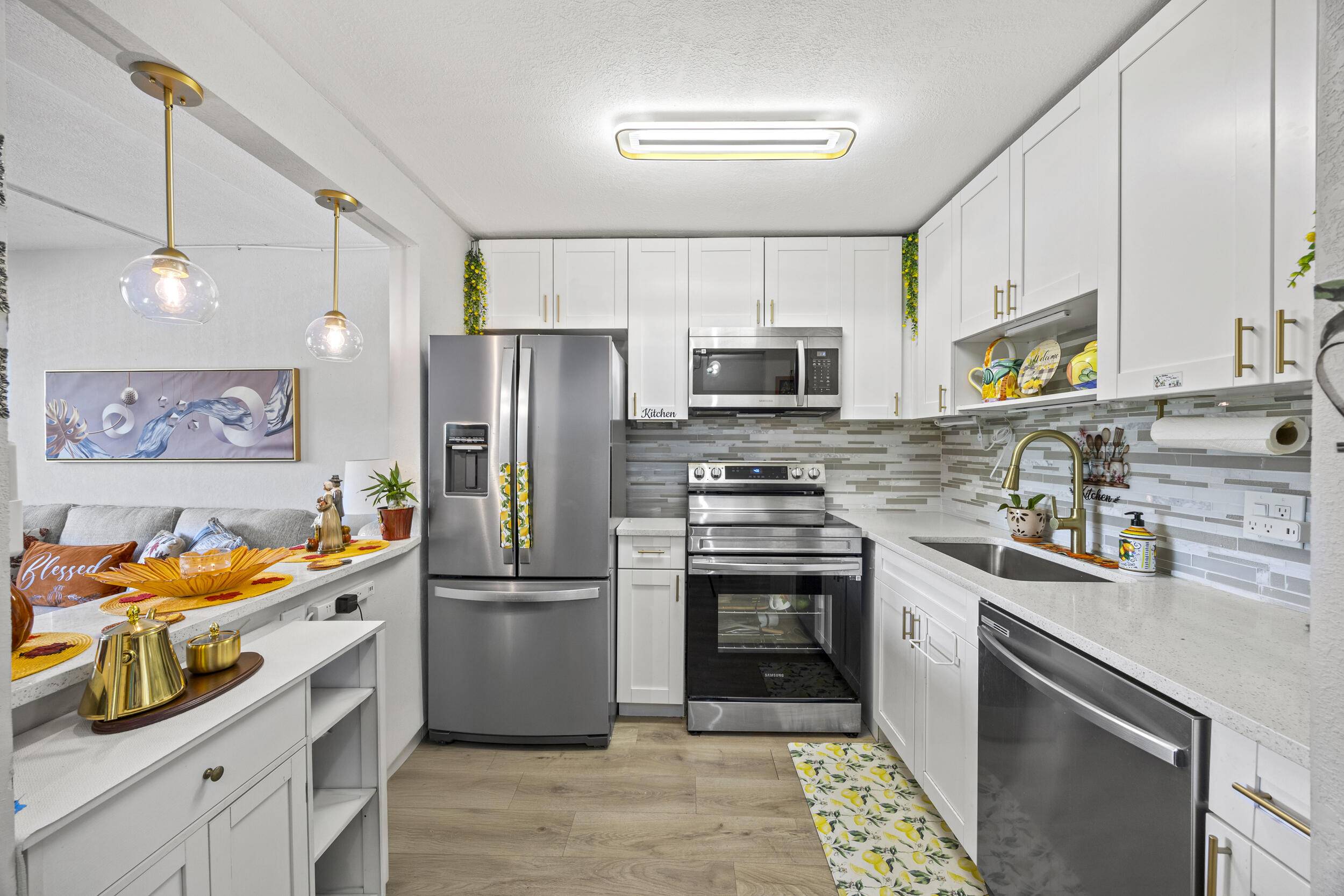 Beautifully updated condo featuring a brand new AC 2024 and all new appliances, offering a truly move in ready home.