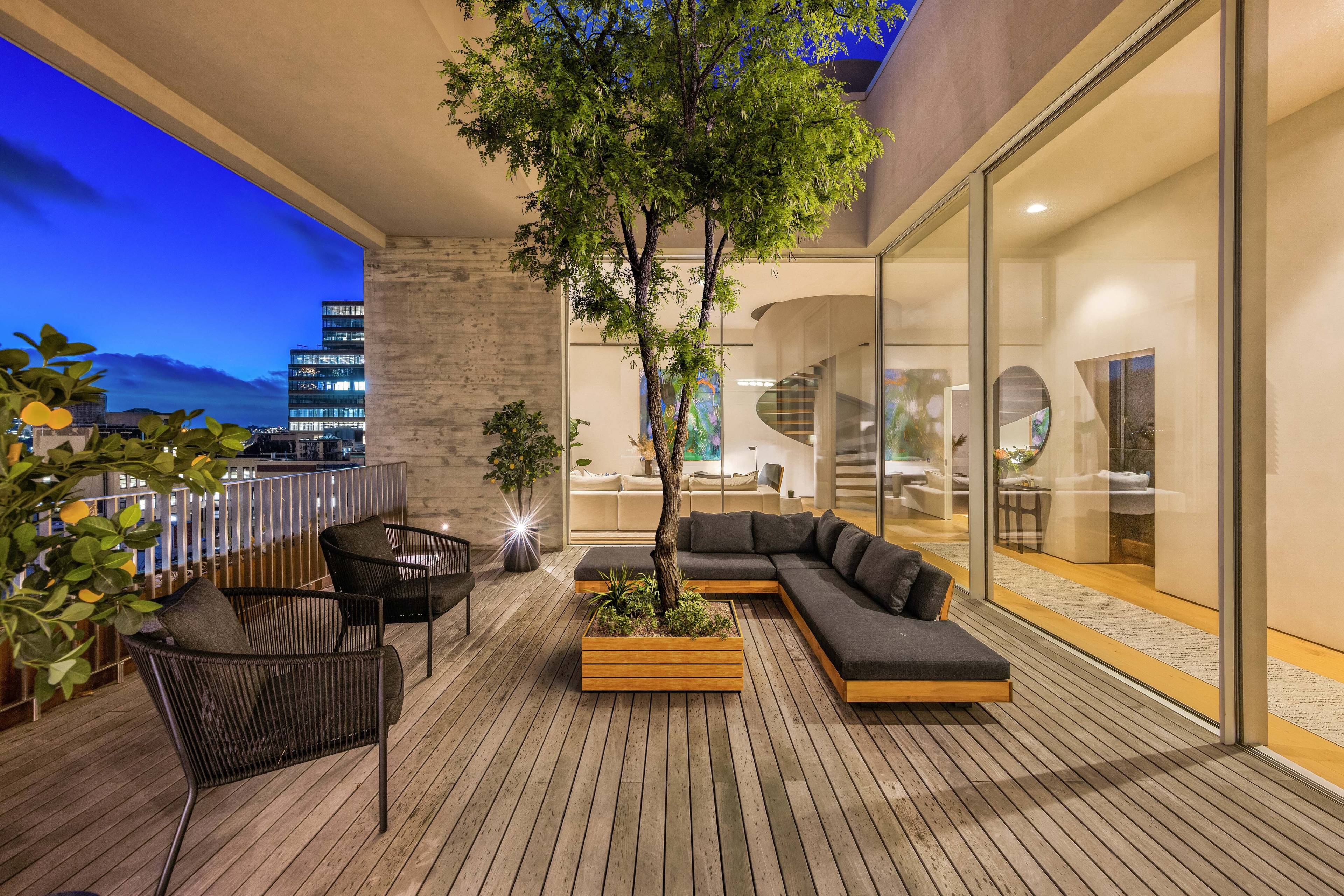 Redefine indoor outdoor city living at this one of a kind penthouse masterpiece at Jardim, a stunning 4 bedroom, 4.