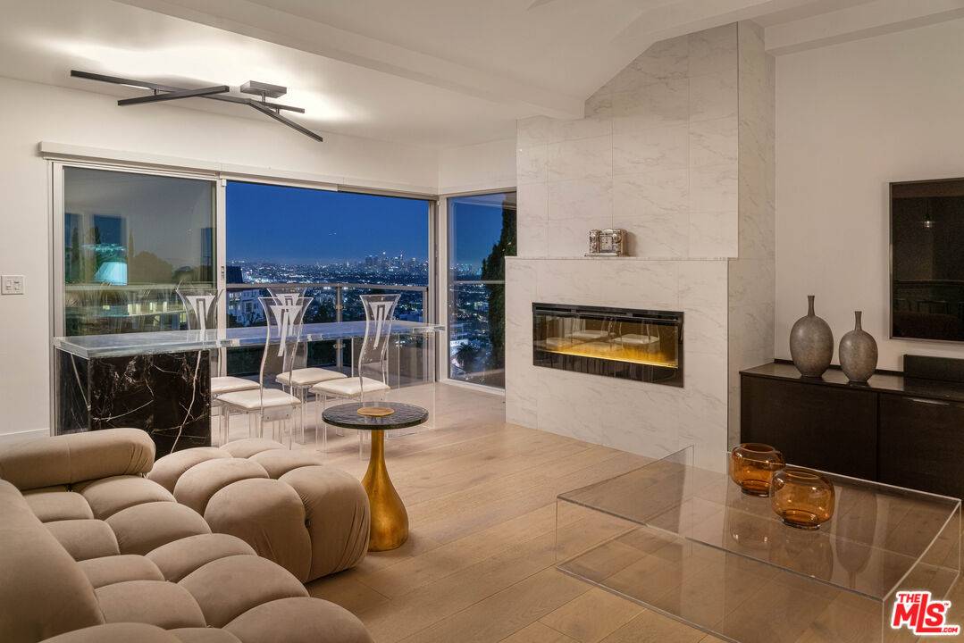 1430   Miller Dr 3BR Sunset Strip La