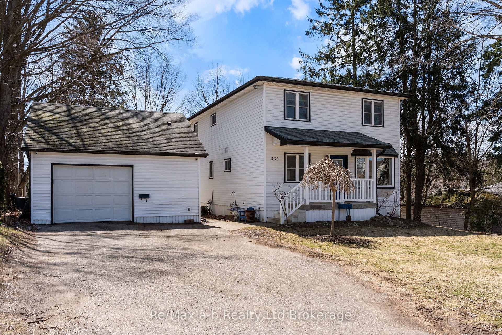 Half an acre of treed property with 82 feet of frontage and depth of 264 feet features mature trees and lots of possibilities ; room for a pool, a huge ...