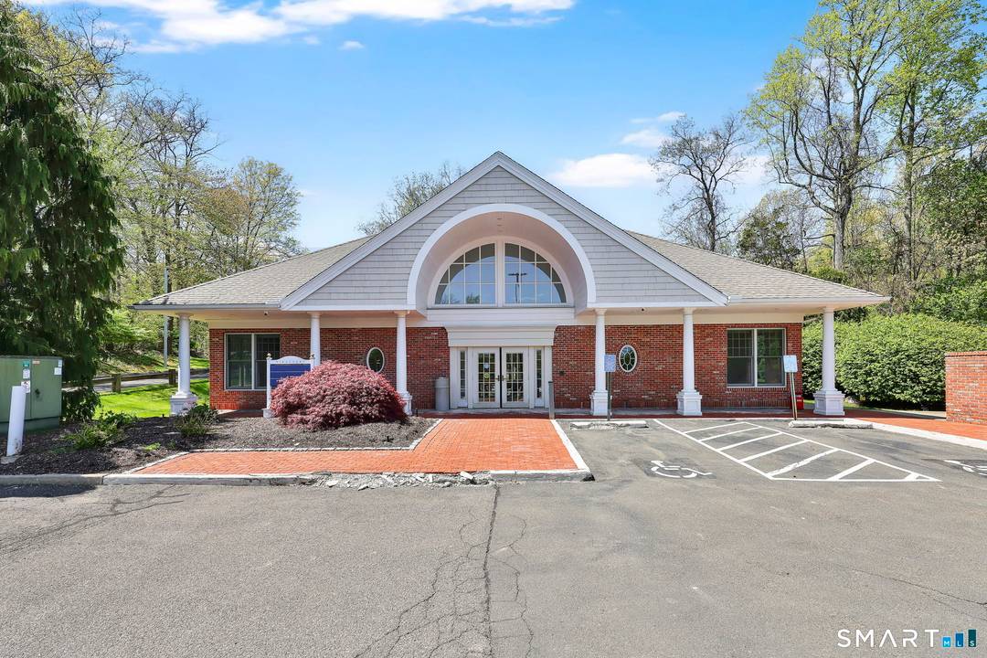 Approximately 6, 000 sq. ft.