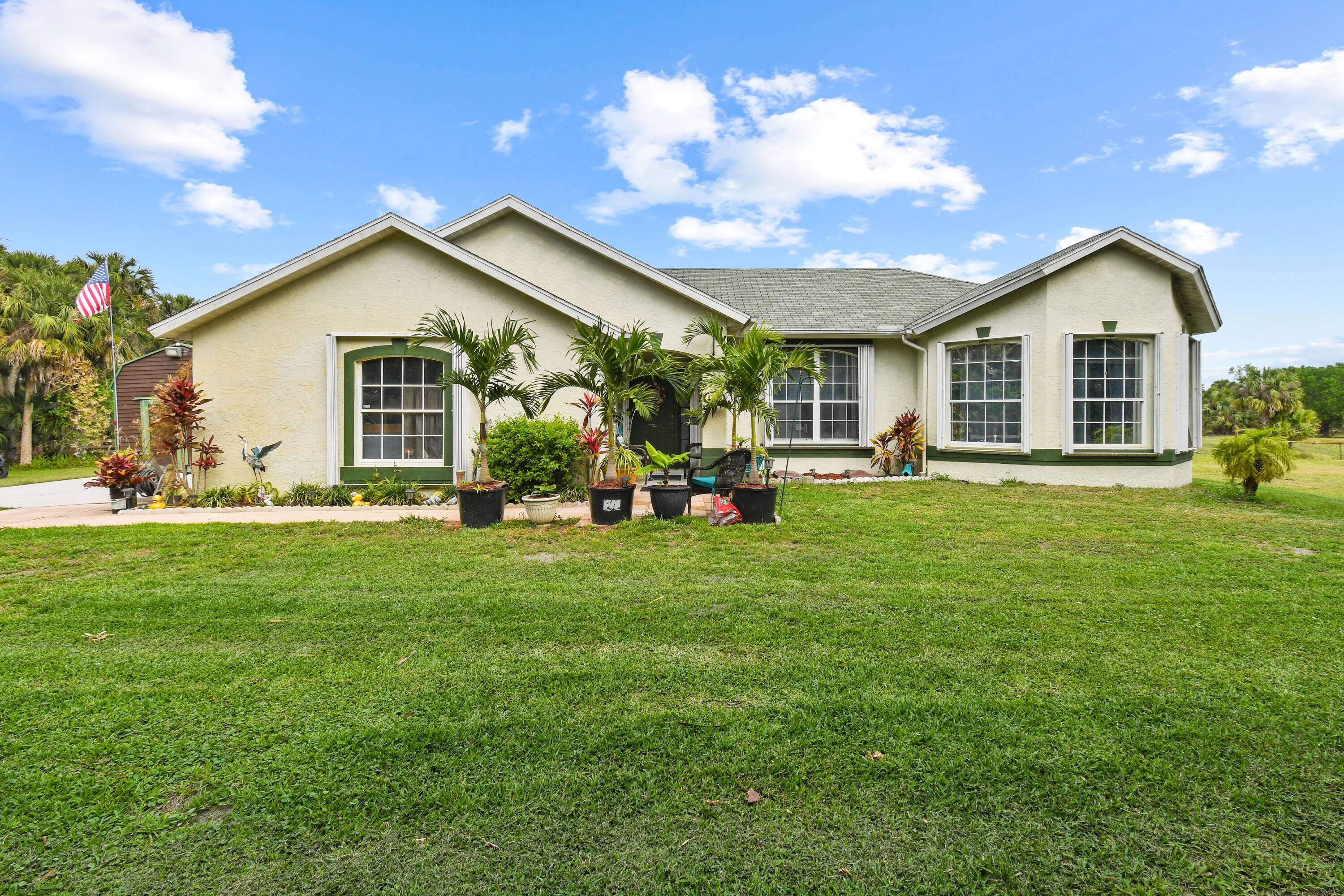 Beautiful Ranchette off Carlton Road that has a long road that leads you to 16 Acres and a 3 Bedroom, 2 Bath, 2 Car Garage CBS home.
