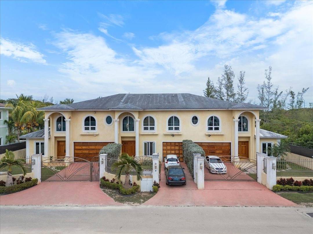 KD ALBURY LANE Triplex New-Providence