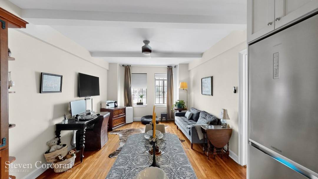 BEAUTIFUL ONE BEDROOM ! !