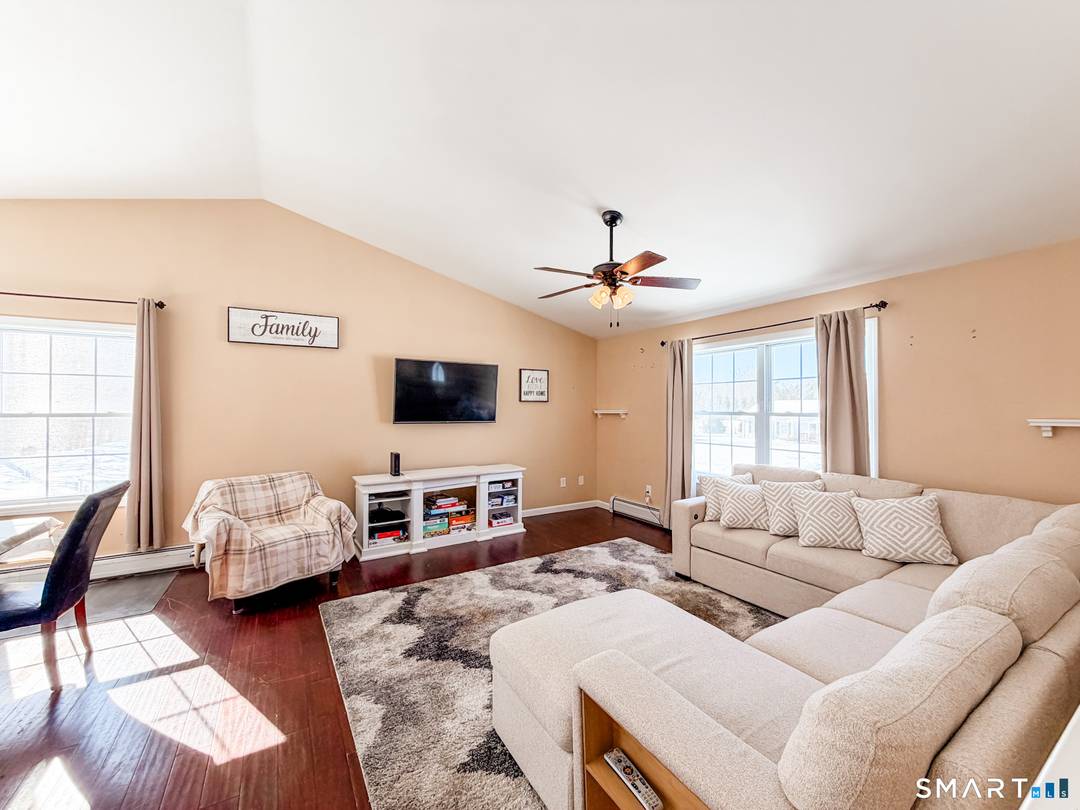 This 3 bed, 2. 5 bath ranch has the kind of layout that just makes everyday life easier !