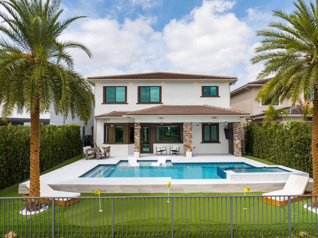 Exquisite Emerald model in prestigious Cascata at MiraLago.