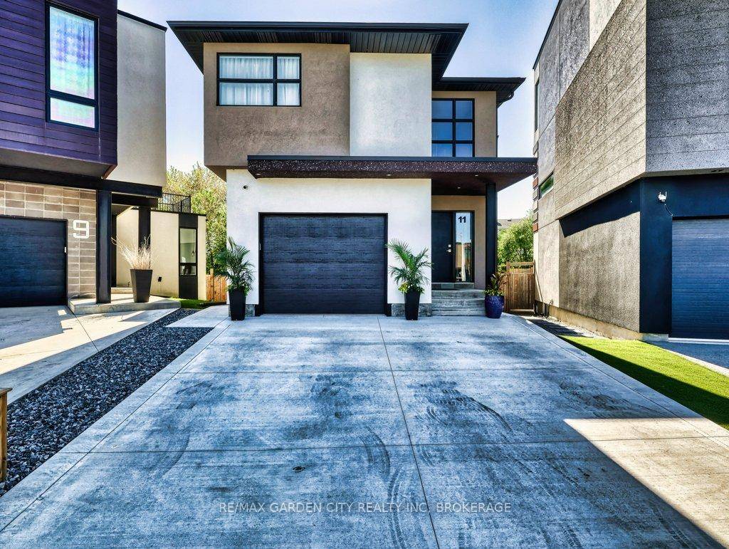 Welcome to 11 Beamer Court, a stunning custom built two story home in the heart of Thorold.