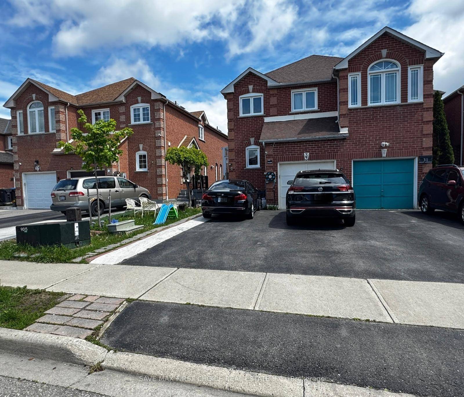 Move In Ready, freshly painted Spacious 3 1 Bedrooms amp ; 4 Bathrooms Custom built Office Storage room with big window with central heating and cooling in the garage.