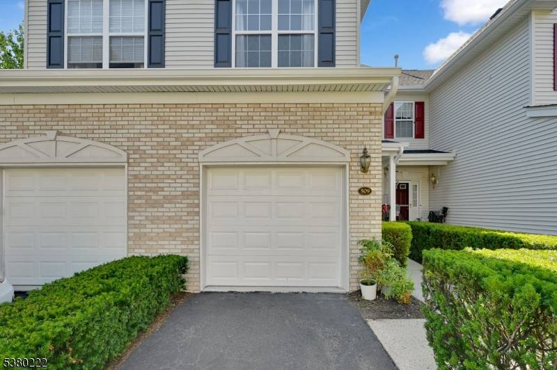 Welcome to this RARELY AVAILABLE COVENTRY MODEL in Cambridge Heights, a desirable gated community offering style, space, and convenience !