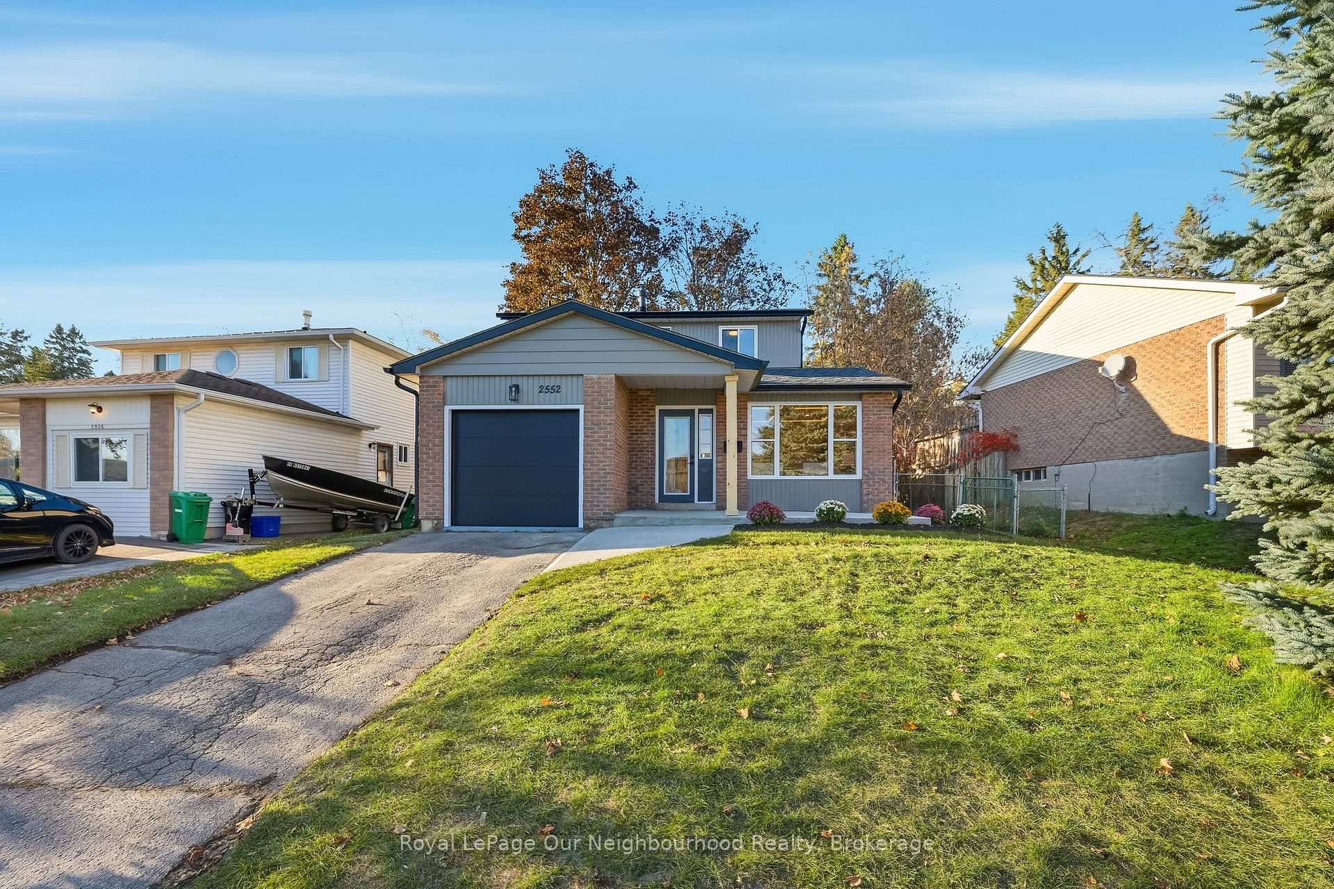 Freshly updated and ready for your family !