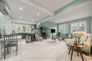 Welcome to the exquisite custom estate at 2 Prince Rupert Drive !