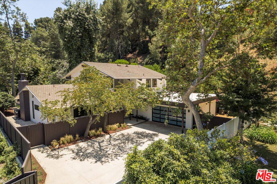2313   Banyan Dr 5BR Brentwood La