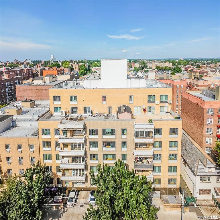 Welcome to this well maintained 2 bedroom, 1 bathroom condominium in the heart of Flushing, offering 900 sq.