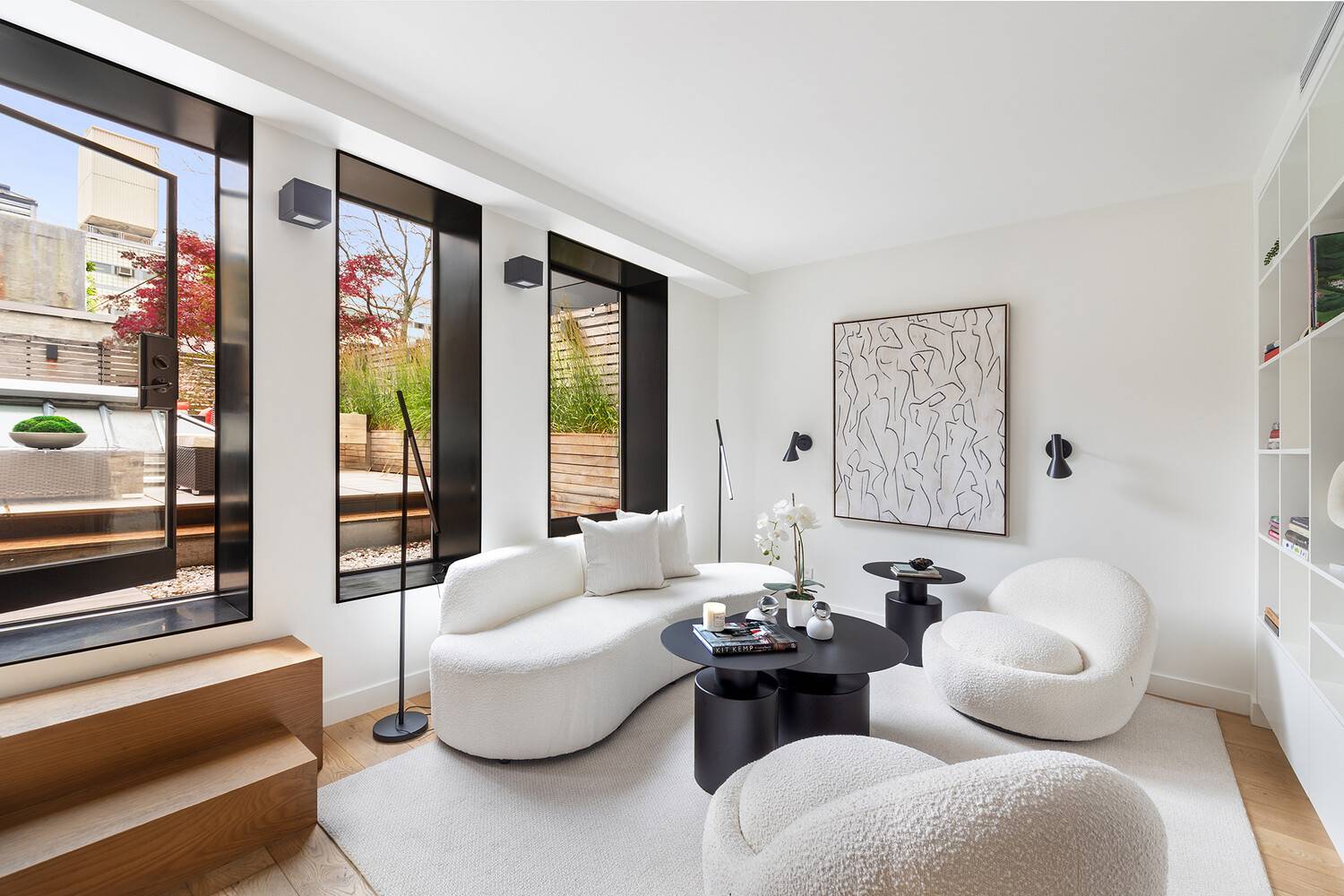 Indoor Outdoor Living in a Boutique Brownstone Condo This flawlessly renovated two bedroom, two bath residence blends modern design with rare private outdoor space.