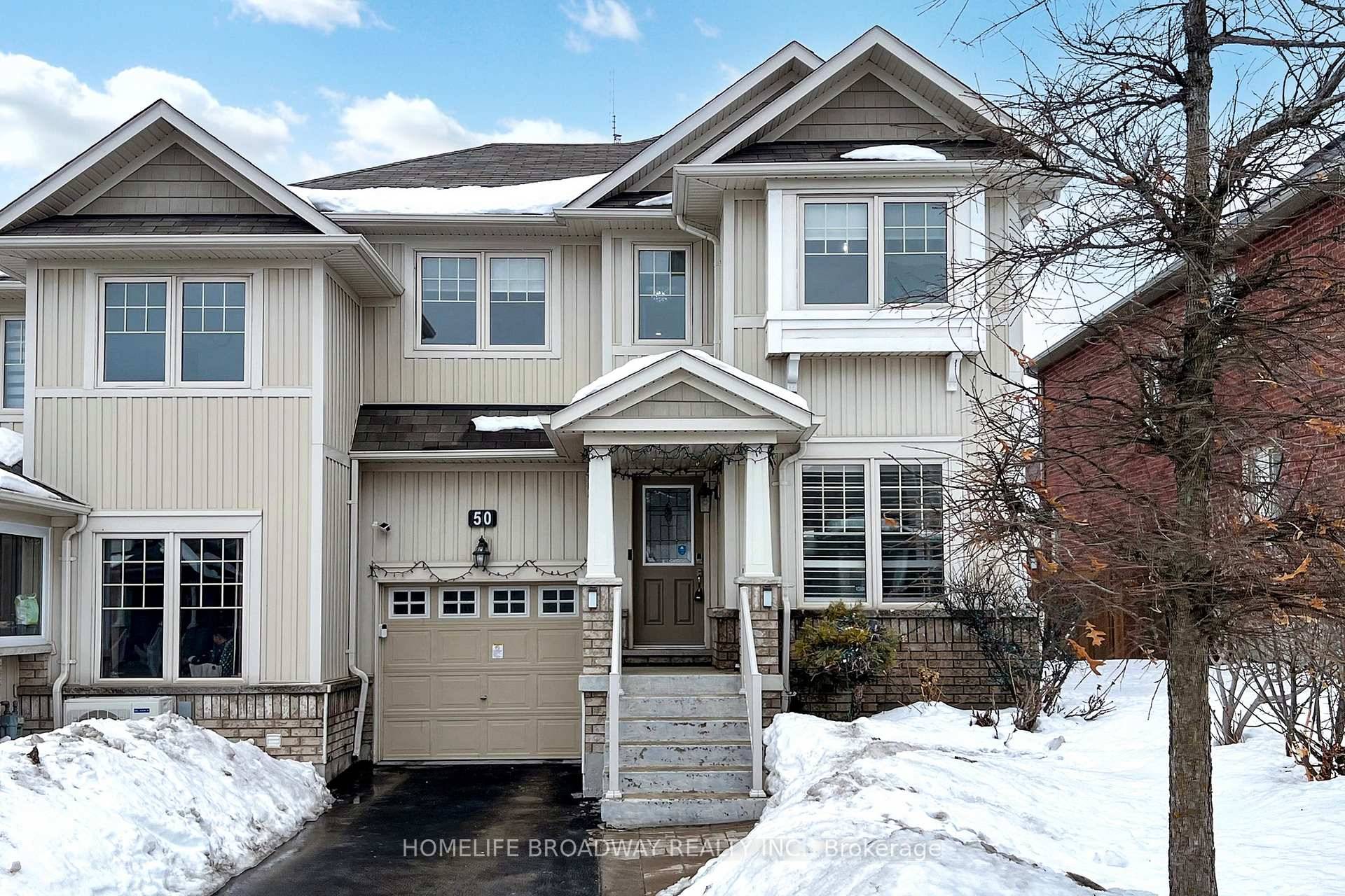Beautiful 4 Bedrooms Corner Unit Townhouse Like Semi Detached, Located In The Heart Of The Jefferson Neighbourhood, Open Concept And Excellent Layout, Well Maintained And Move In Condition, Modern Kit ...