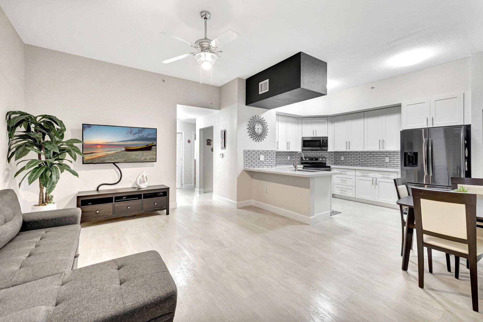 3 Bedrooms, 2 baths in a all ages community and investor welcome !