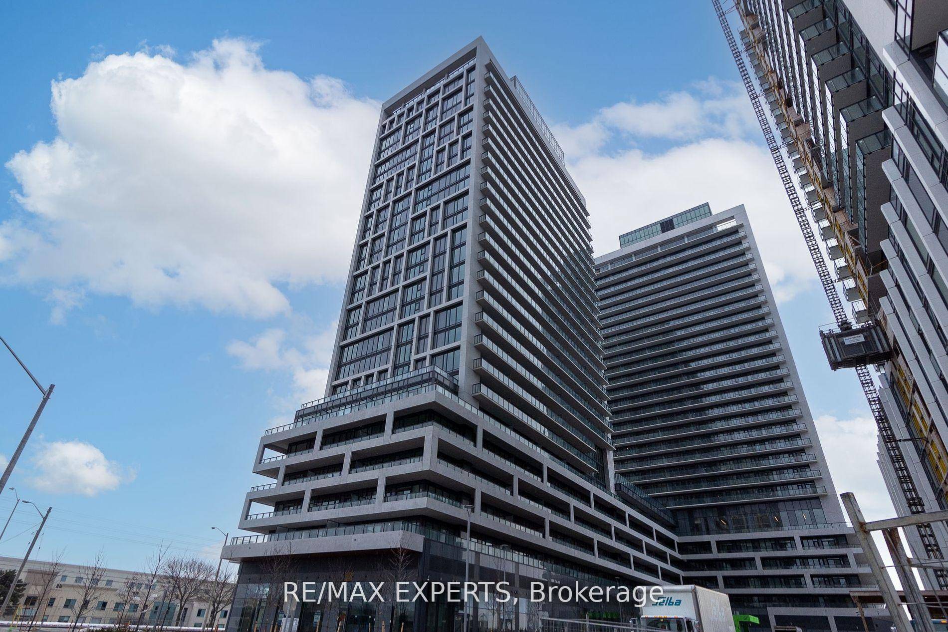 Welcome to Charisma on the Park by Greenpark where luxury, style, and convenience come together effortlessly.