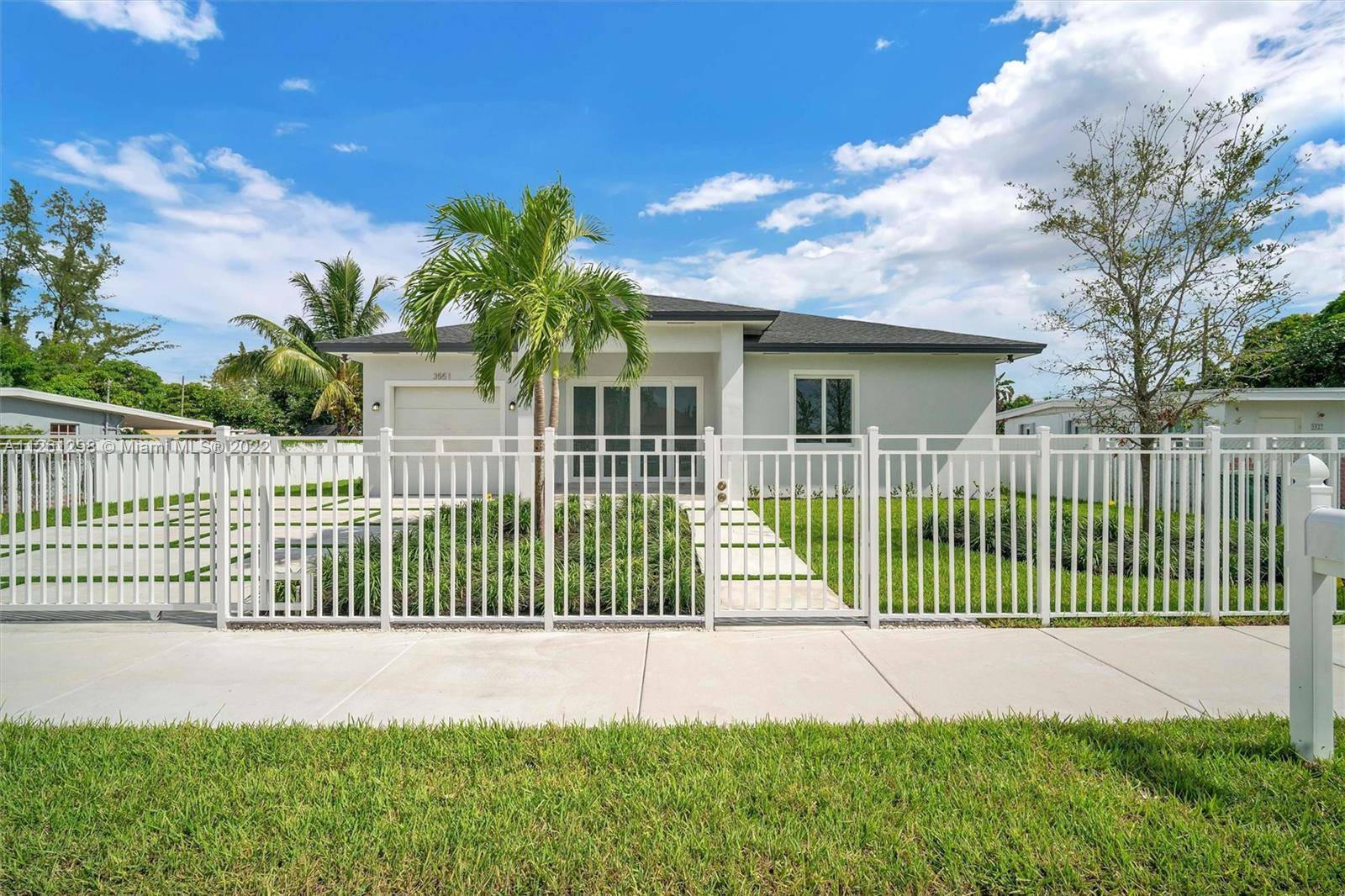 A MUST SEE ! ! Brand New Construction !