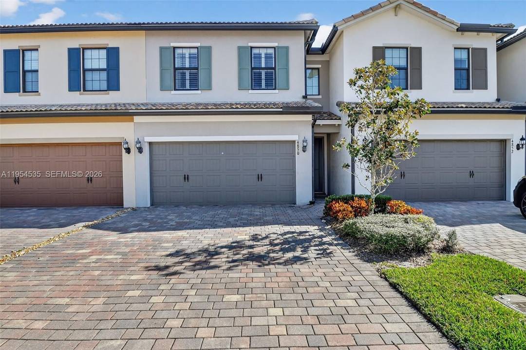 Gorgeous Luxury Townhome in the Highly Sought After, Pet Friendly, Gated Community of The Fields at Lake Worth by DiVosta Homes.