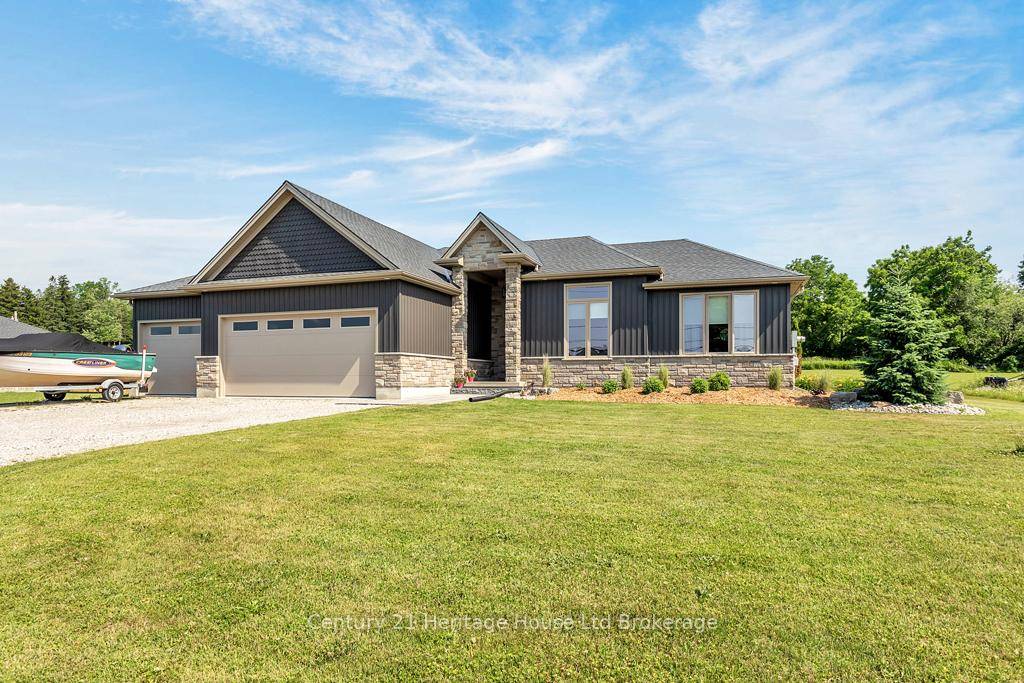 Welcome to this stunning custom built home, just 4 years new, perfectly situated on 0.
