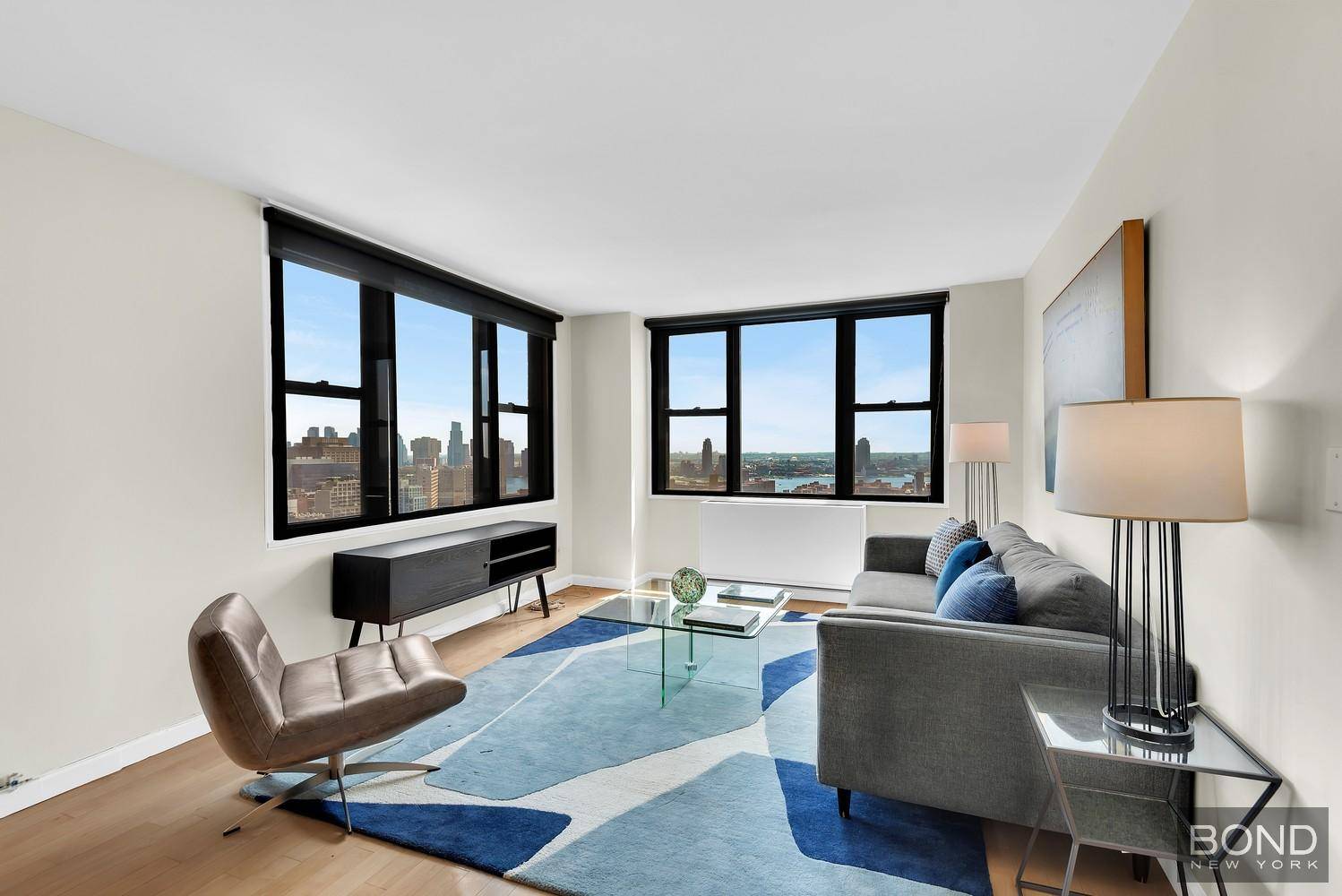 Looking for fantastic views, low maintenance AND a turnkey home ?