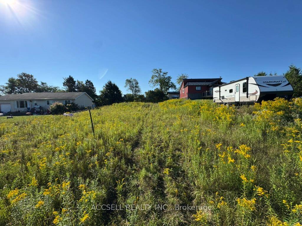 Live your best rural life inside the brand new home you've built on this prime lot in beautiful grey highlands.