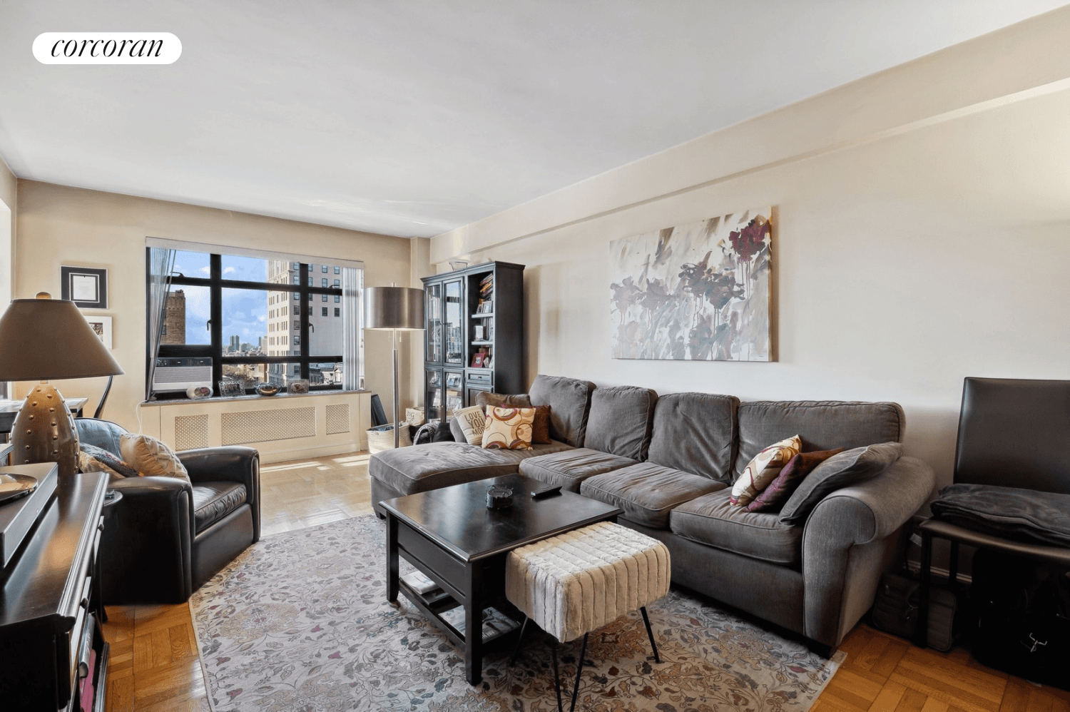 Welcome to Residence 8K at 100 Remsen Street, a new large 1 Bedroom home in Brooklyn Heights.